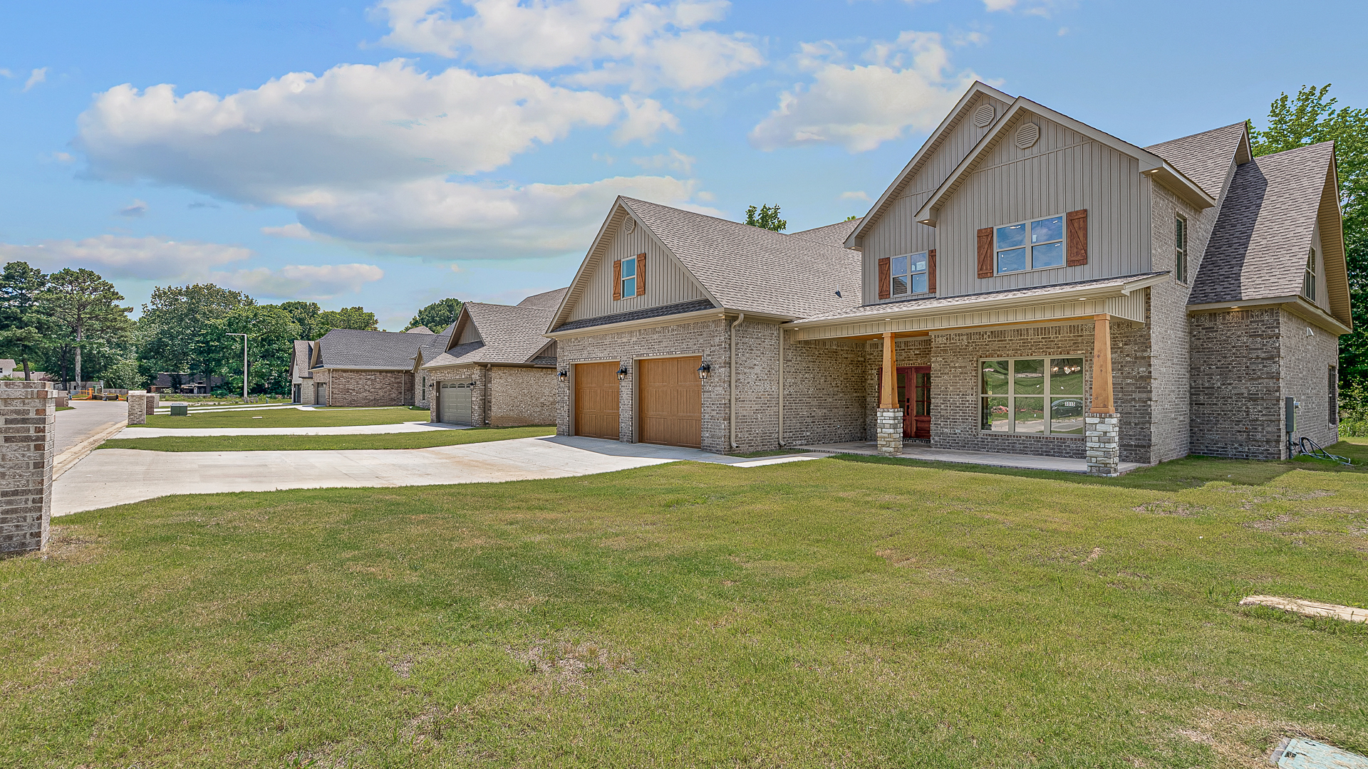 Jonesboro, Arkansas, 72401, United States, 5 Bedrooms Bedrooms, ,3 BathroomsBathrooms,Residential,For Sale,1942201