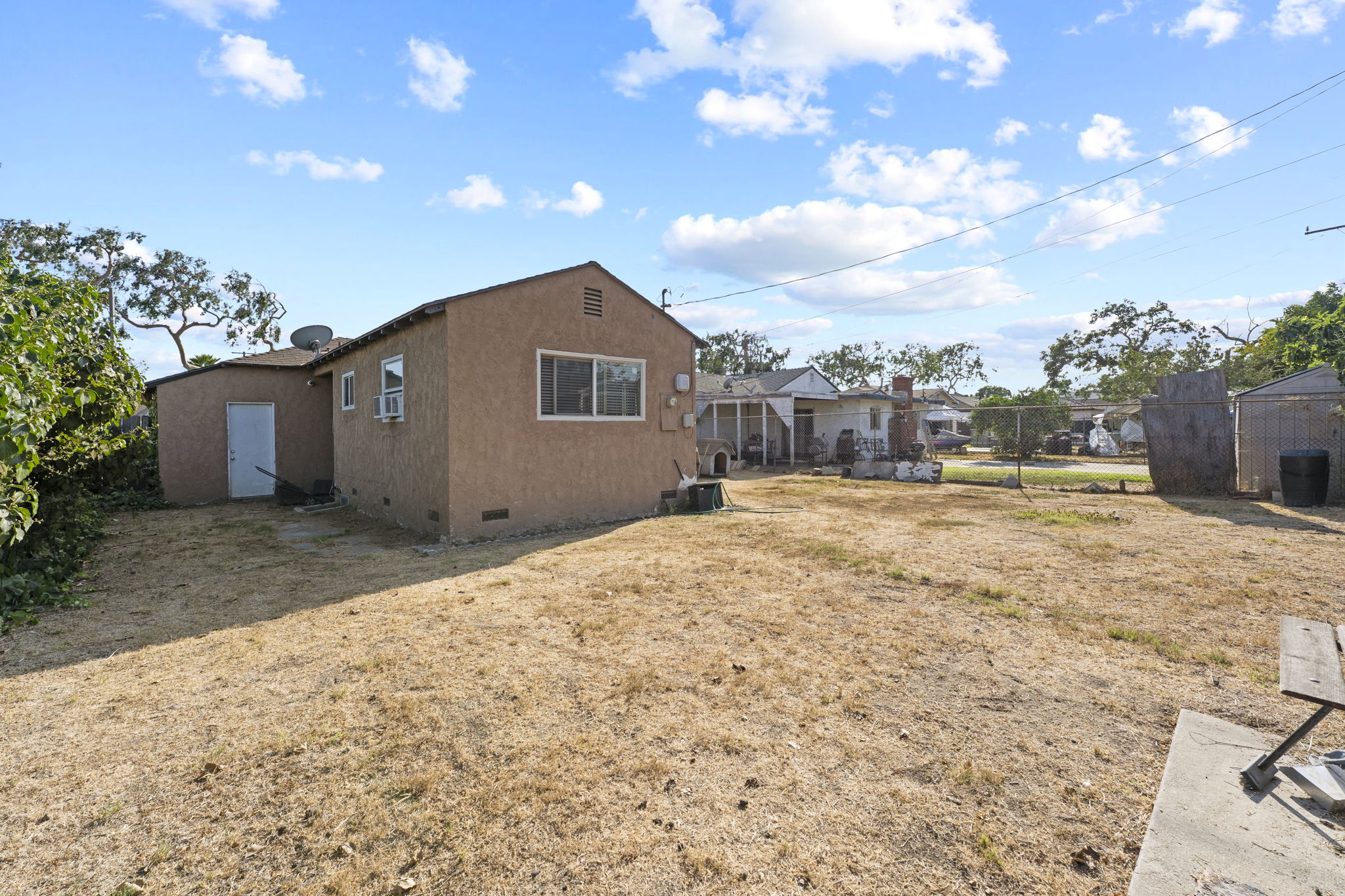 Compton, California, 90220, United States, 3 Bedrooms Bedrooms, ,2 BathroomsBathrooms,Residential,For Sale,1995988