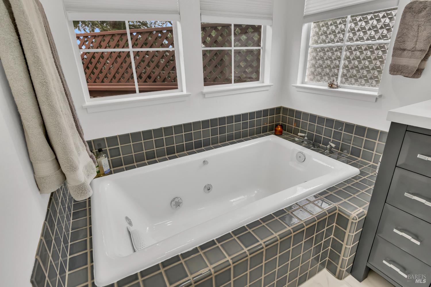 Napa, California, 94558, United States, 4 Bedrooms Bedrooms, ,3 BathroomsBathrooms,Residential,For Sale,2006007