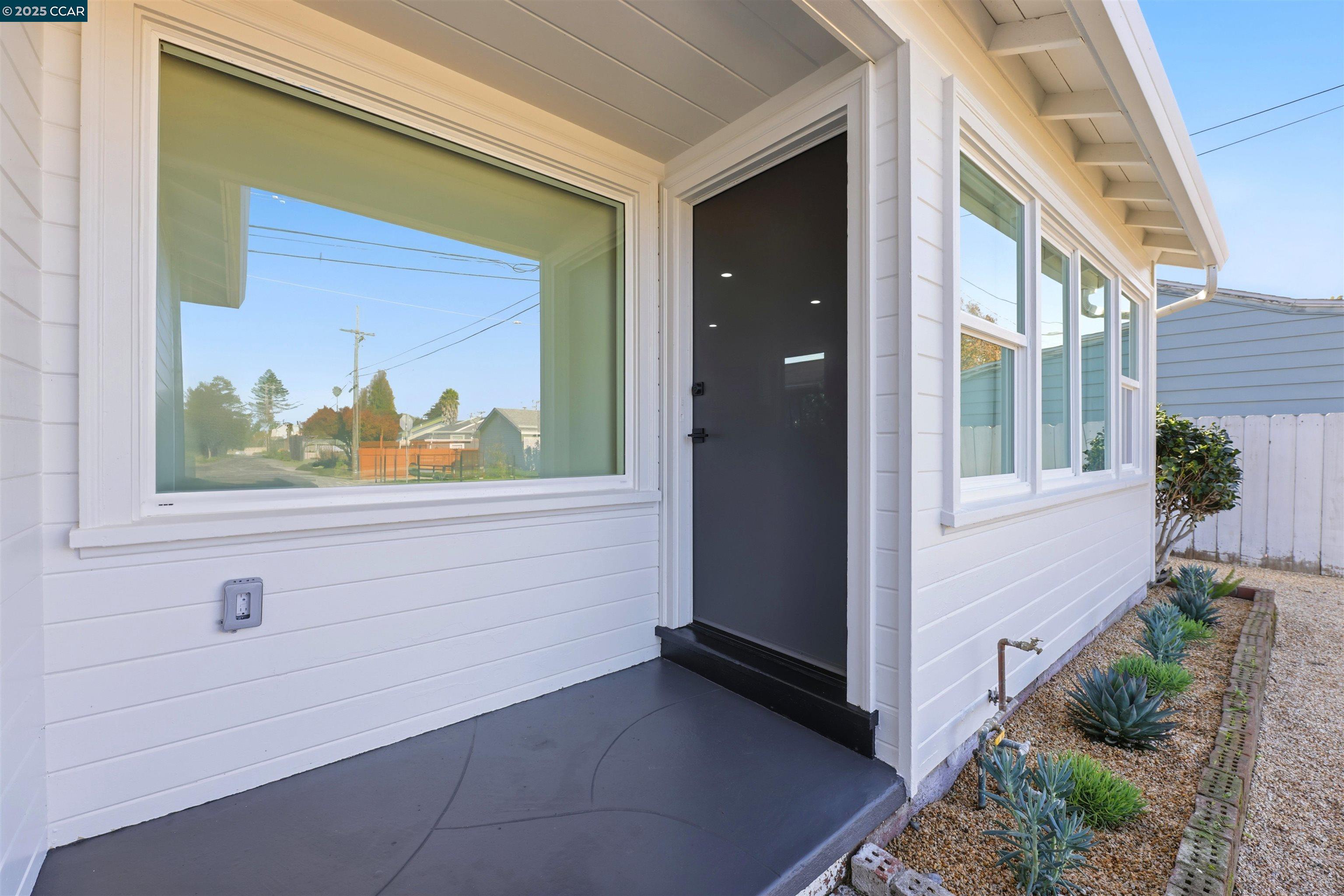 San Pablo, California, 94806, United States, 3 Bedrooms Bedrooms, ,1 BathroomBathrooms,Residential,For Sale,2003031