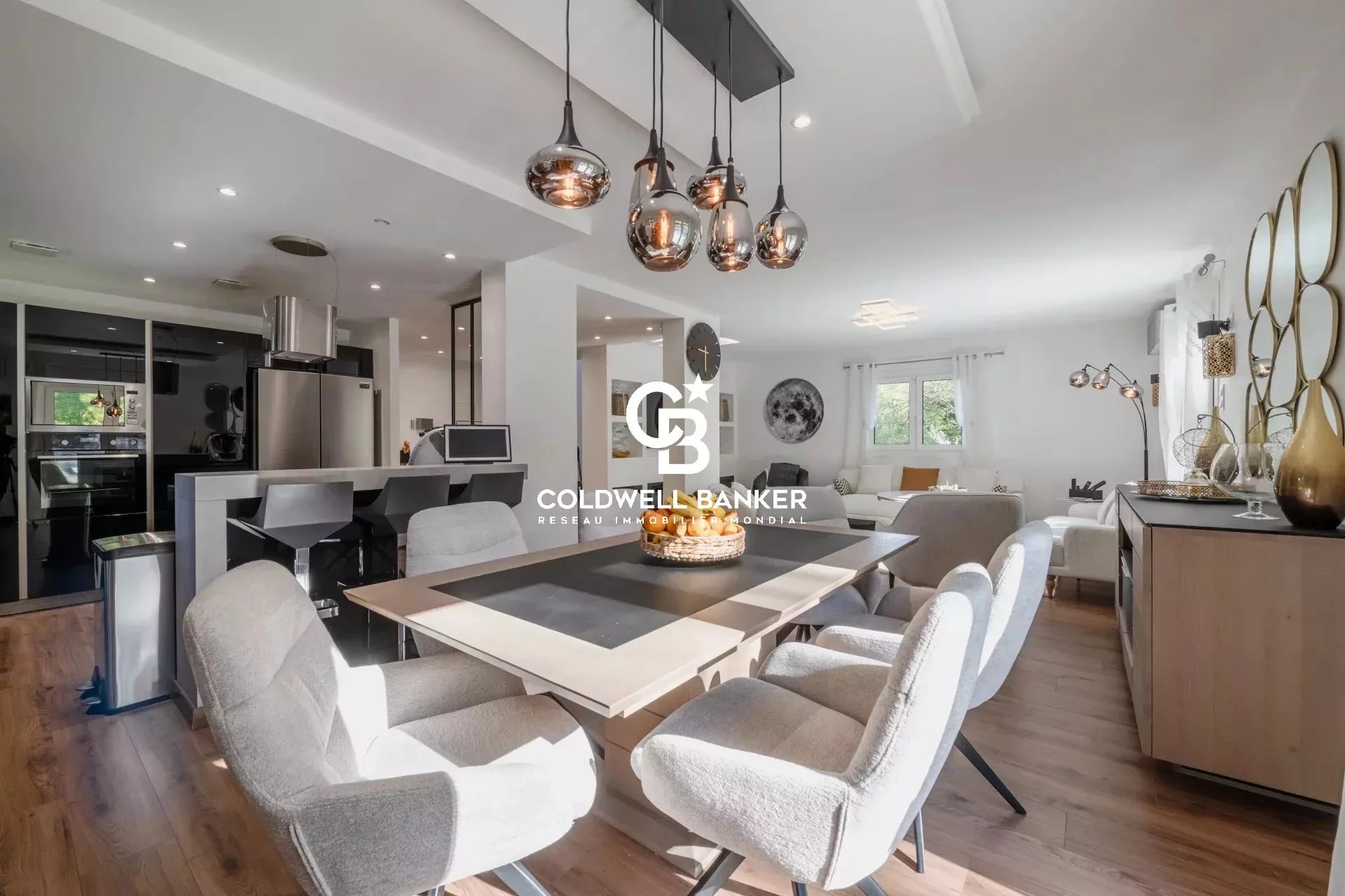 Montagnole, Auvergne-Rhône-Alpes, 73000, FR, 6 Bedrooms Bedrooms, ,2 BathroomsBathrooms,Residential,For Sale,1994353