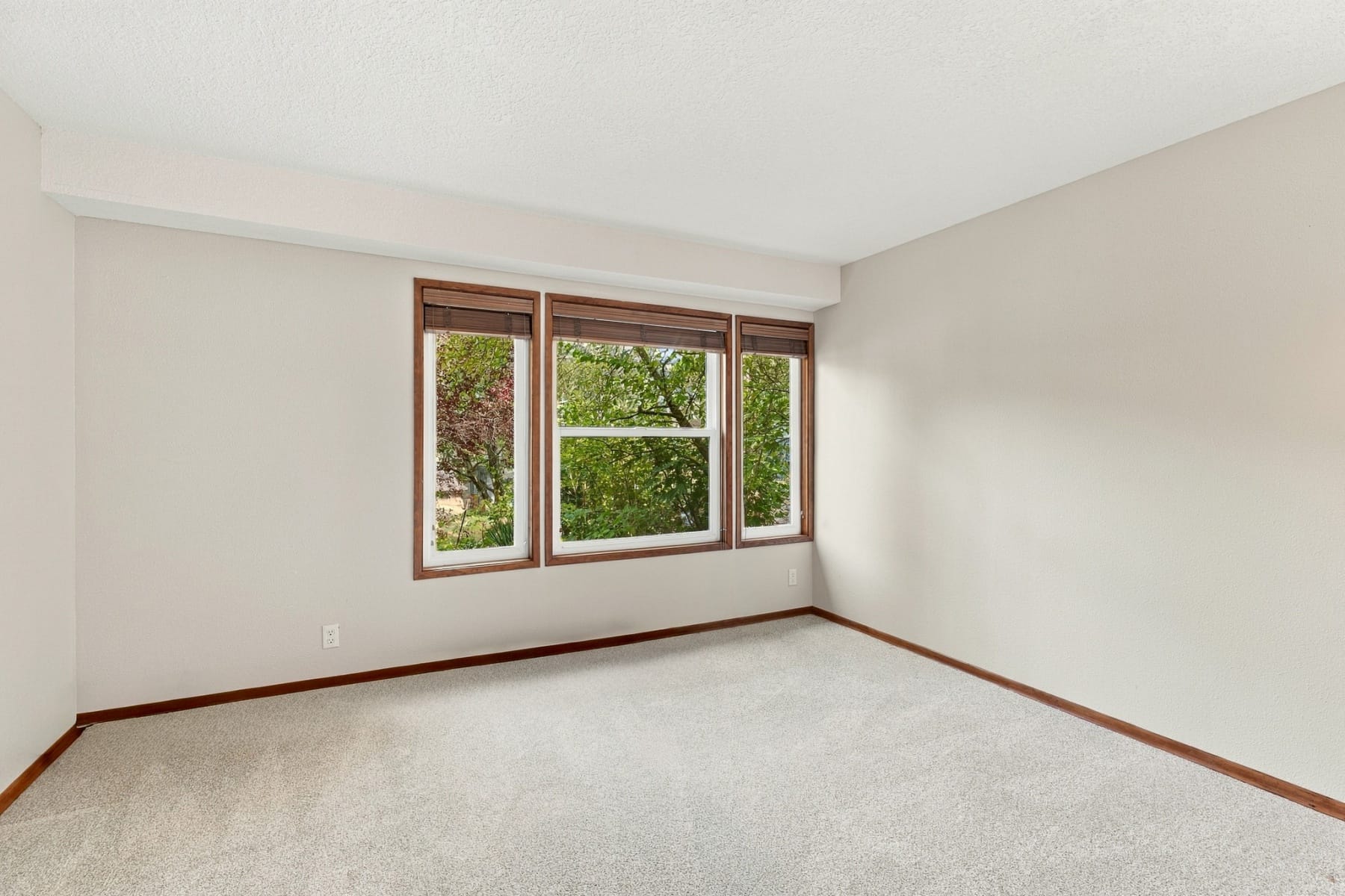  10023 SW QUAIL POST RD Portland, OR 97219 - 物件實景