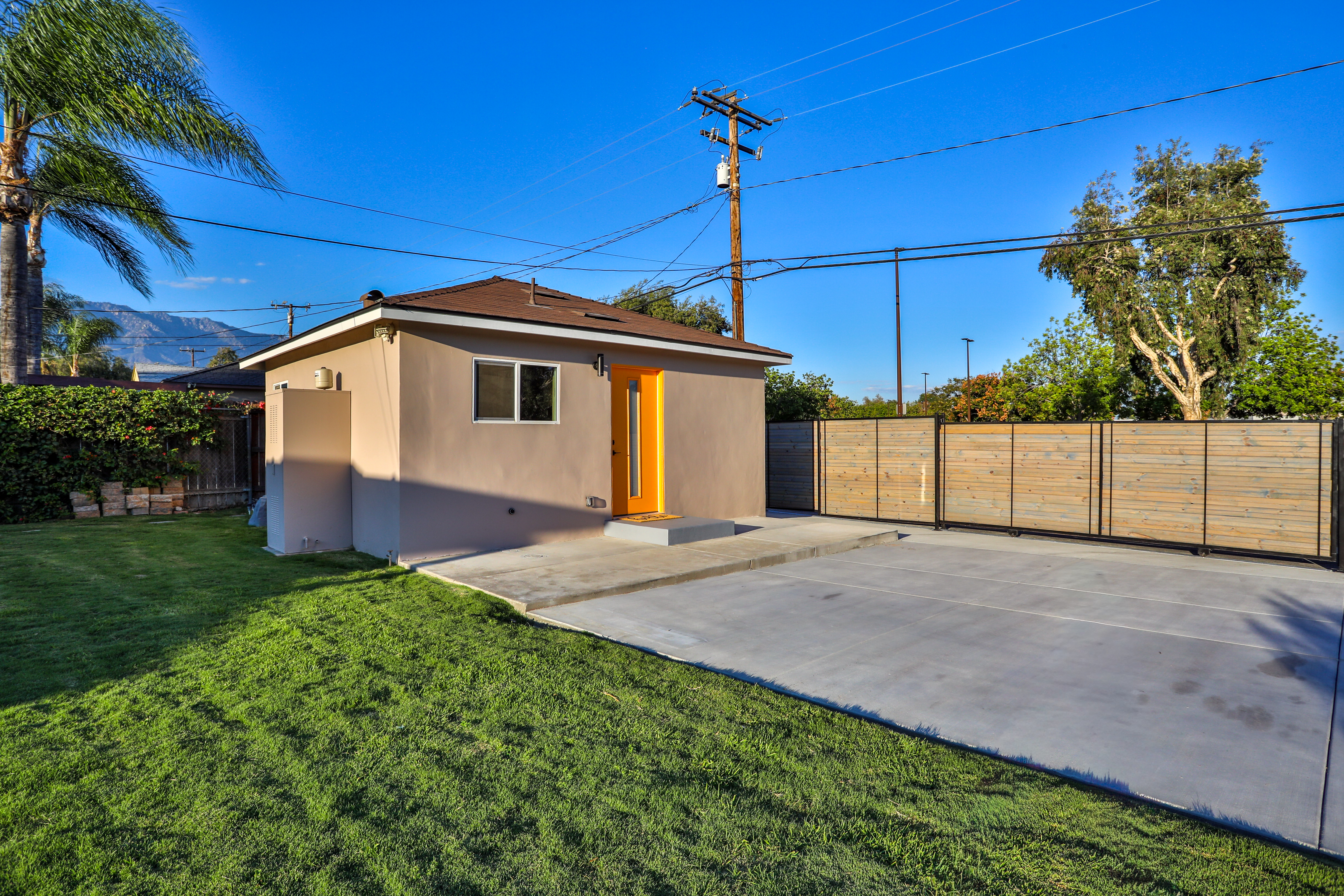  664 N. 8th Avenue, Upland, CA 91786 - 物件實景