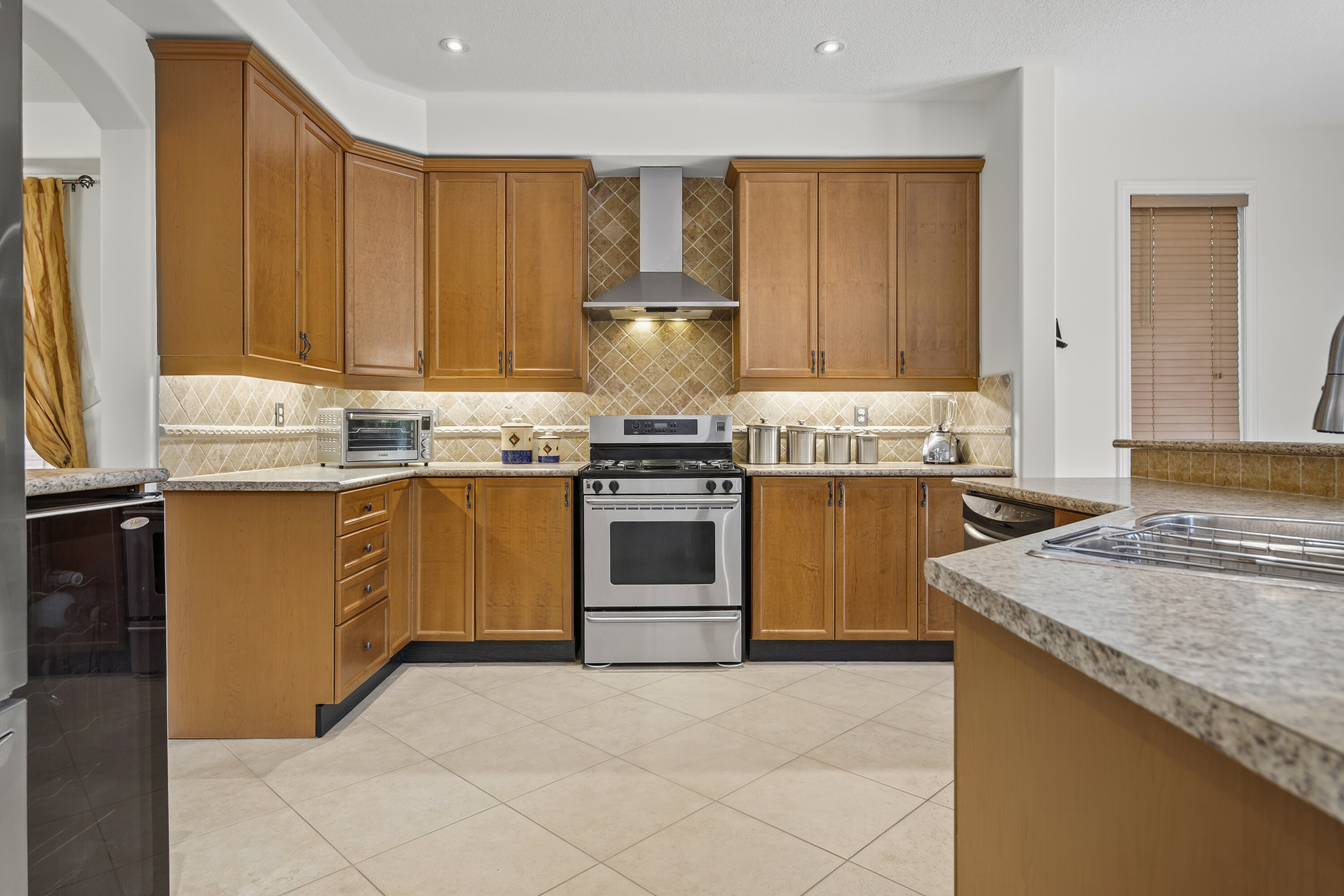  Meticulously Designed Home - 物件實景