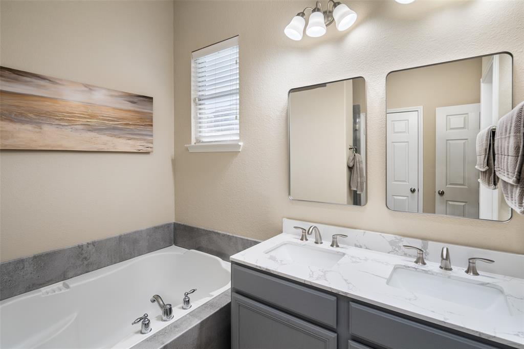 McKinney, Texas, 75071, United States, 3 Bedrooms Bedrooms, ,3 BathroomsBathrooms,Residential,For Sale,1958756