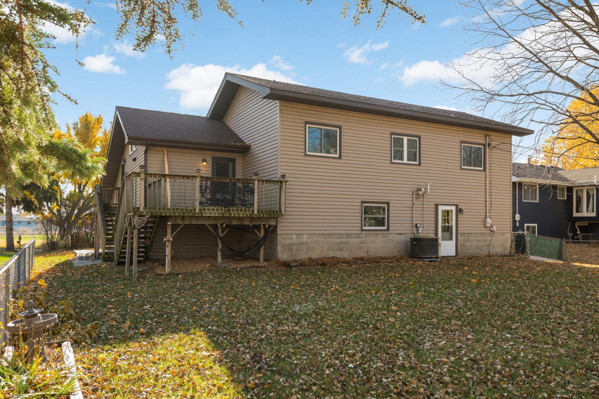 Vadnais Heights, Minnesota, 55127, United States, 4 Bedrooms Bedrooms, ,2 BathroomsBathrooms,Residential,For Sale,1993566