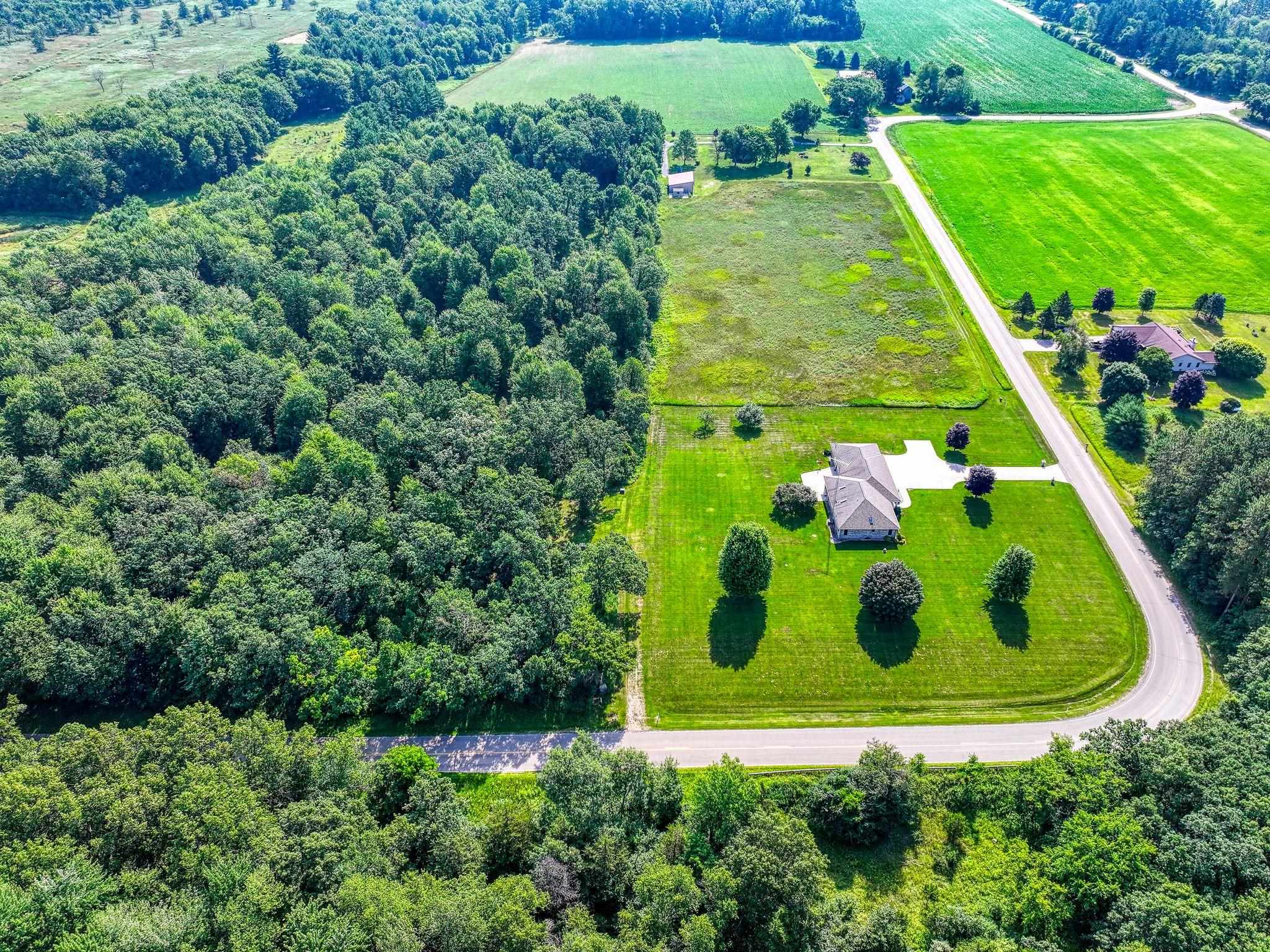 Redgranite, Wisconsin, 54970, United States, 3 Bedrooms Bedrooms, ,3 BathroomsBathrooms,Residential,For Sale,1982577