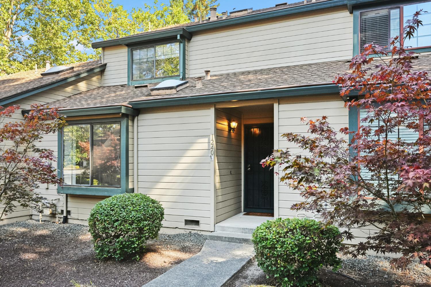 Santa Rosa, California, 95404, United States, 2 Bedrooms Bedrooms, ,2 BathroomsBathrooms,Residential,For Sale,1948013