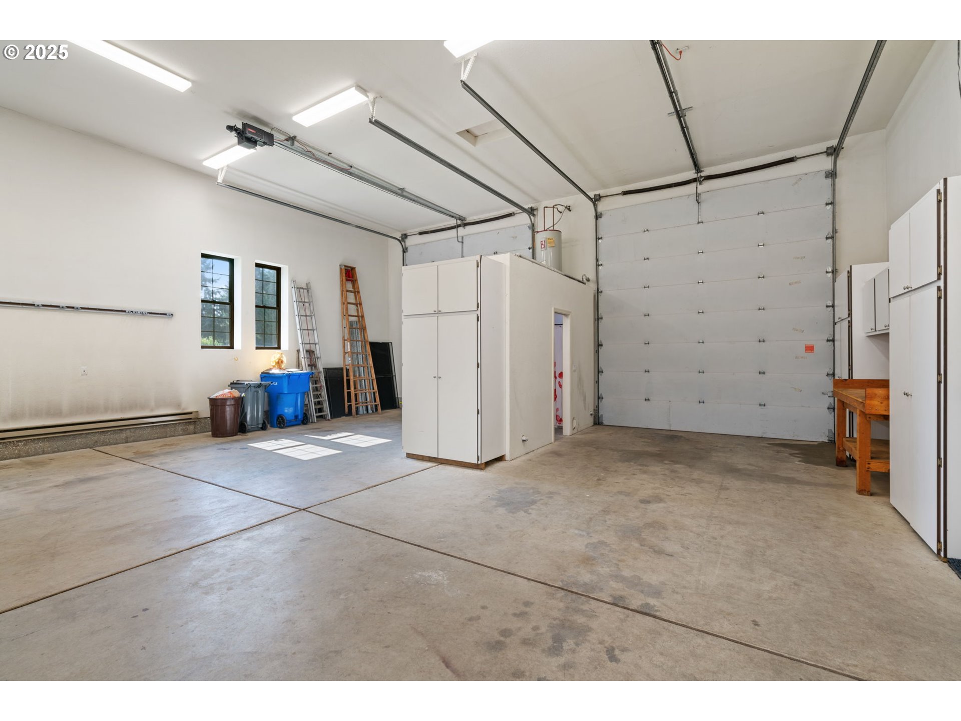 Vancouver, Washington, 98685, United States, 3 Bedrooms Bedrooms, ,4 BathroomsBathrooms,Residential,For Sale,2003472