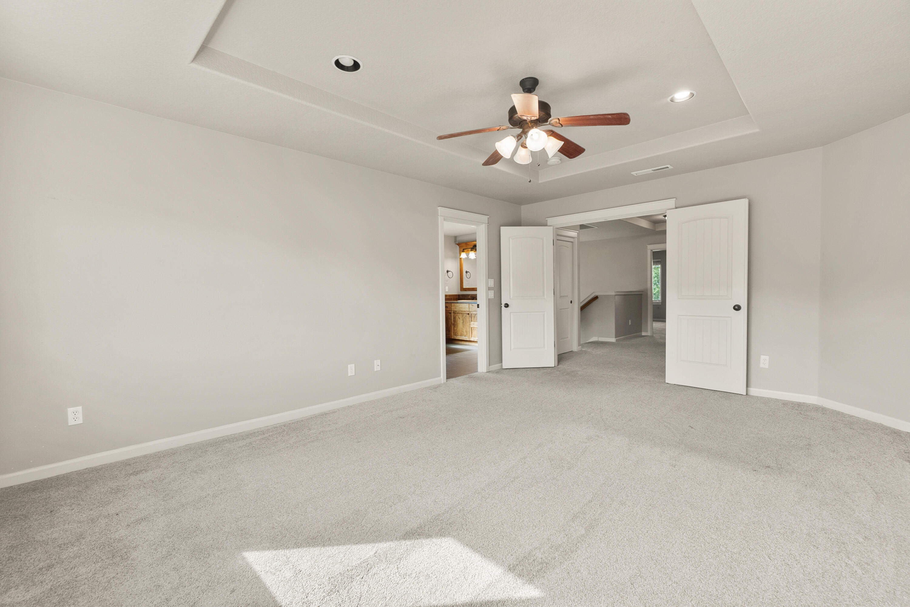 Redmond, Oregon, 97756, United States, 3 Bedrooms Bedrooms, ,3 BathroomsBathrooms,Residential,For Sale,1998180