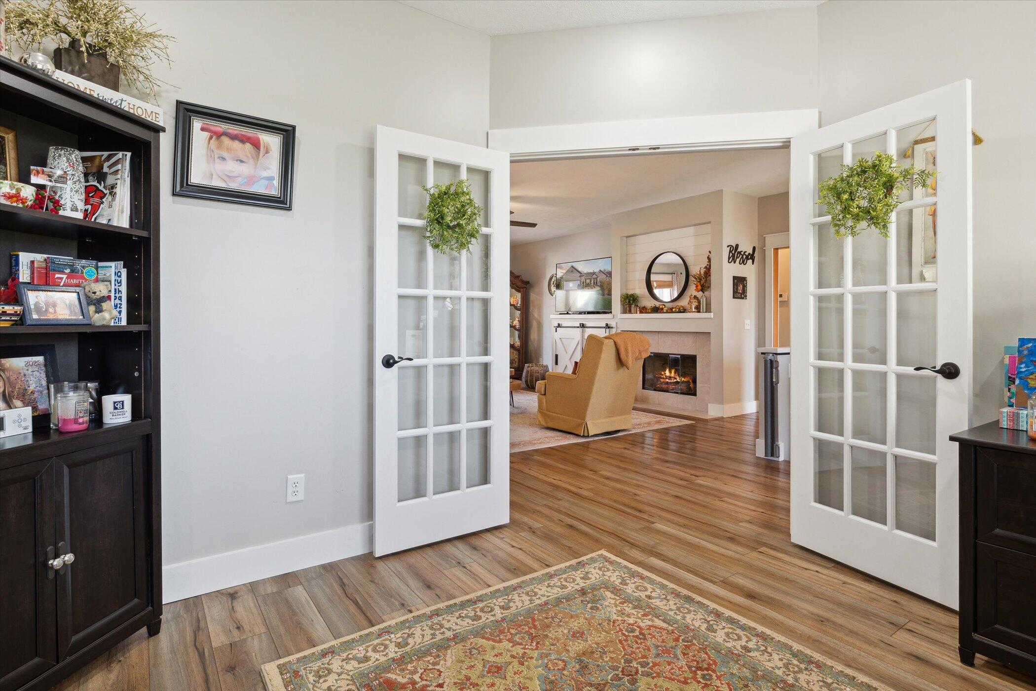 Edwardsburg, Michigan, 49112, United States, 4 Bedrooms Bedrooms, ,4 BathroomsBathrooms,Residential,For Sale,1989598