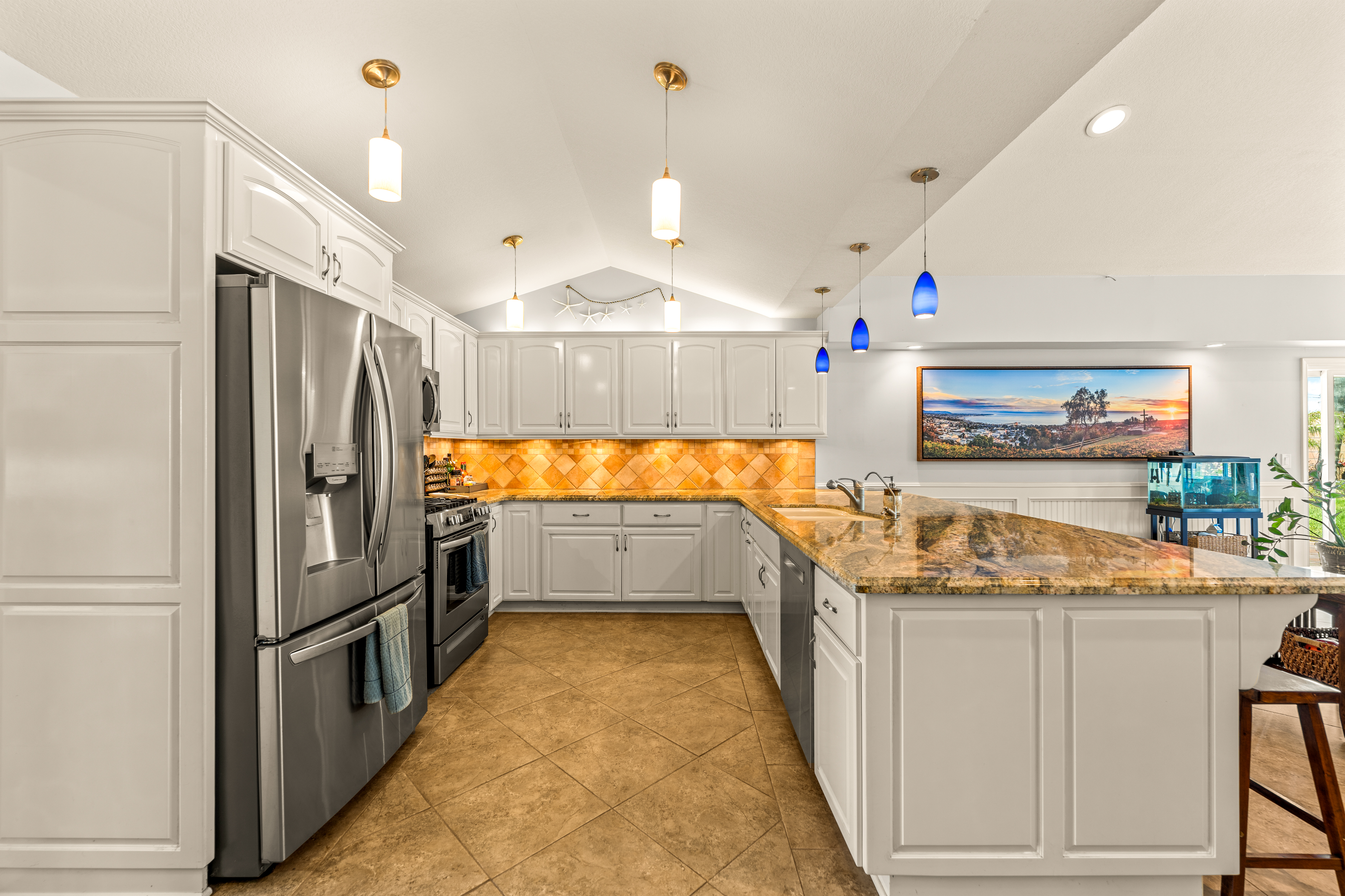  204 Mara Avenue, Ventura, CA 93004 - 物件實景