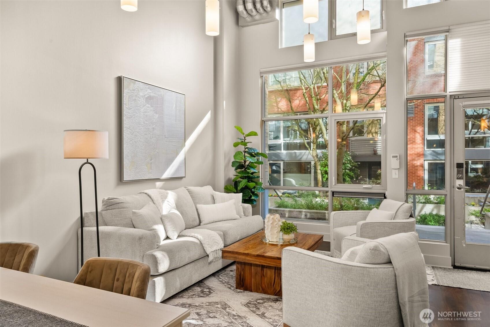 SEATTLE, Washington, 98102, United States, 1 Bedroom Bedrooms, ,2 BathroomsBathrooms,Residential,For Sale,1752958