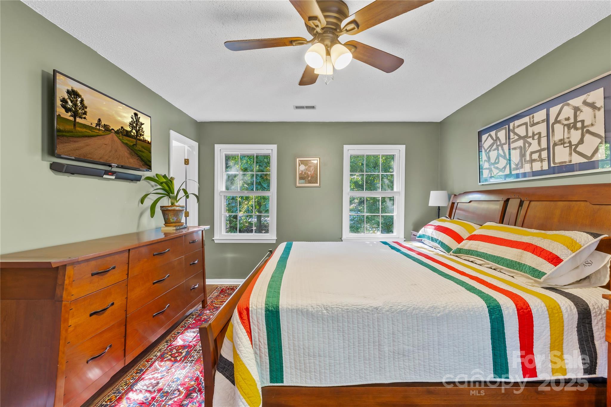 Matthews, North Carolina, 28105, United States, 3 Bedrooms Bedrooms, ,3 BathroomsBathrooms,Residential,For Sale,1948872