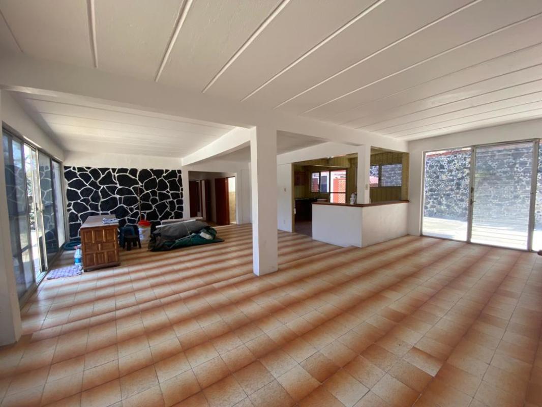 Tabachin, Cuernavaca, Morelos, 62343, Mexico, 4 Bedrooms Bedrooms, ,4 BathroomsBathrooms,Residential,For Sale,Tabachin,1620946
