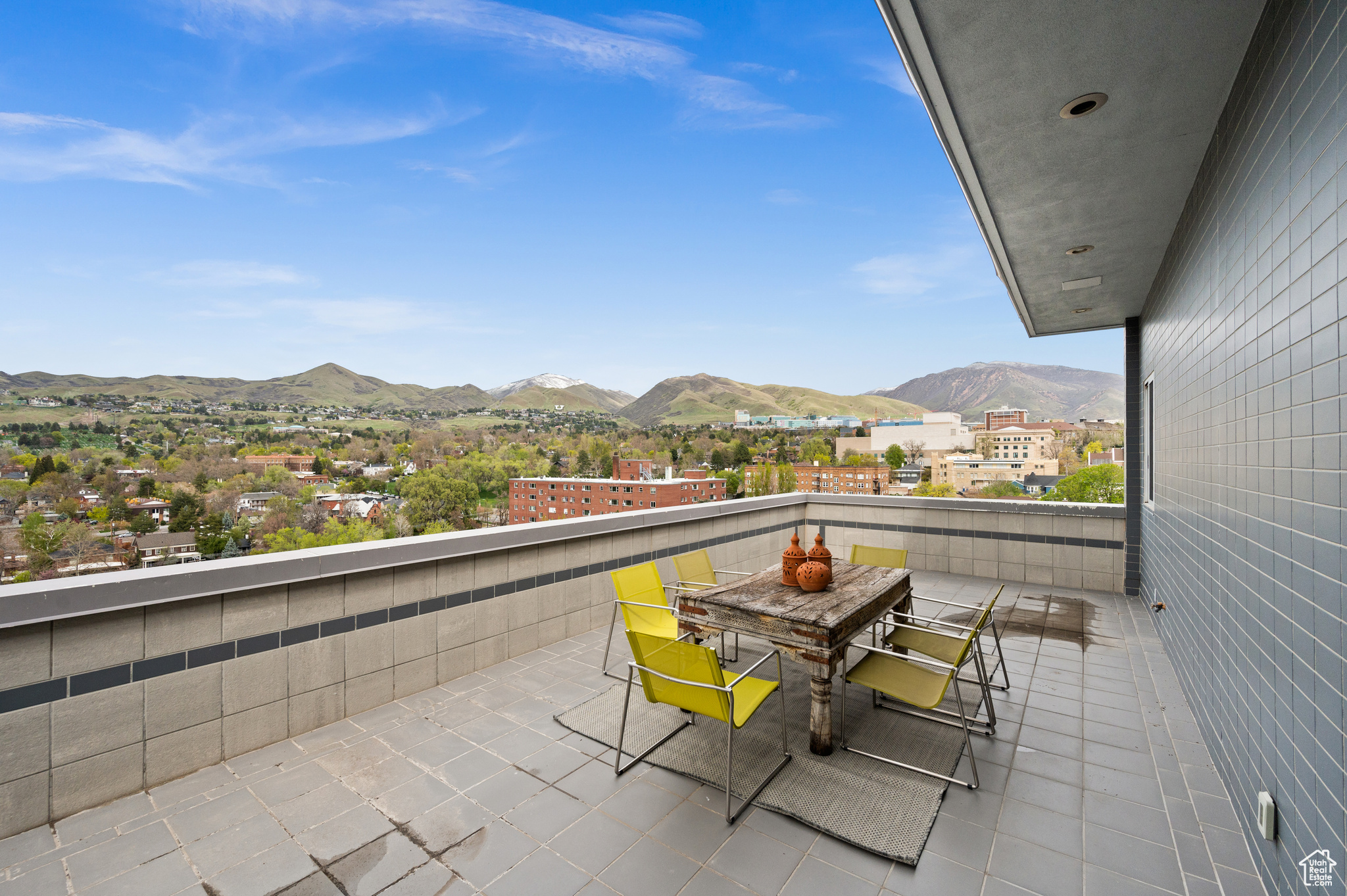 Salt Lake City, Utah, 84102, United States, 3 Bedrooms Bedrooms, ,3 BathroomsBathrooms,Residential,For Sale,1795279