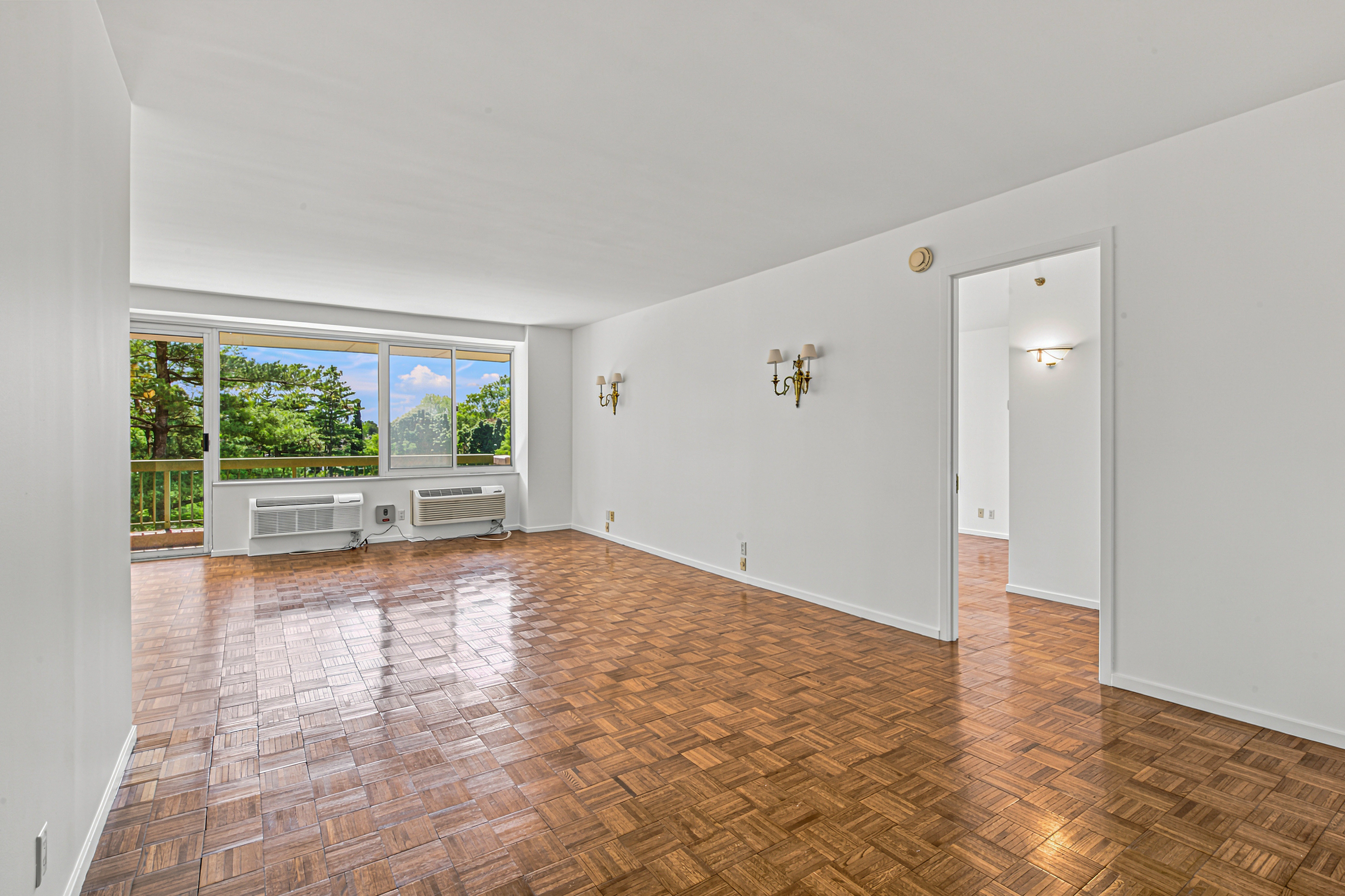  100 Hilton Avenue, Garden City, NY, 11530 - 物件實景