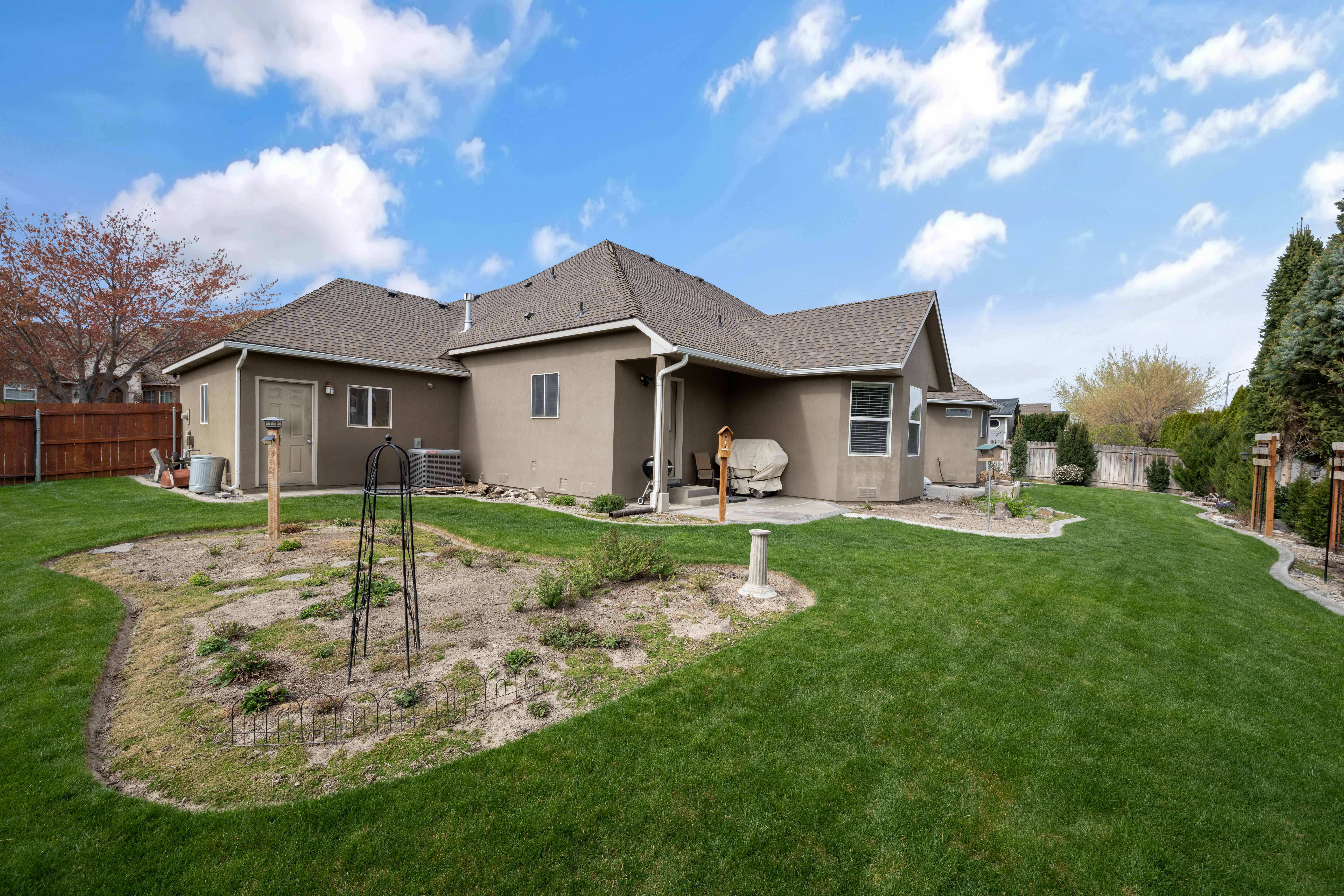  Beautifully Maintained South Richland Home - 物件實景
