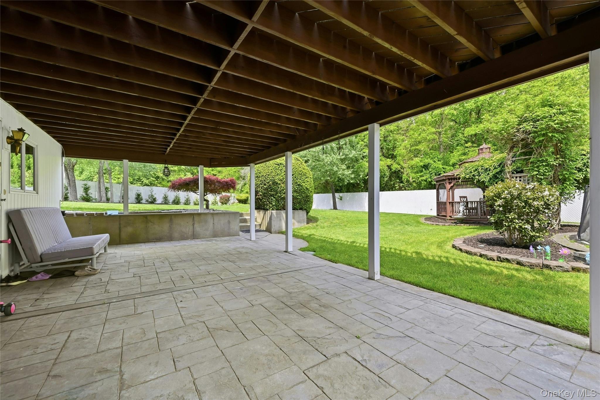  12 Phillips Lane, Lake Grove, NY, 11755 - 物件實景