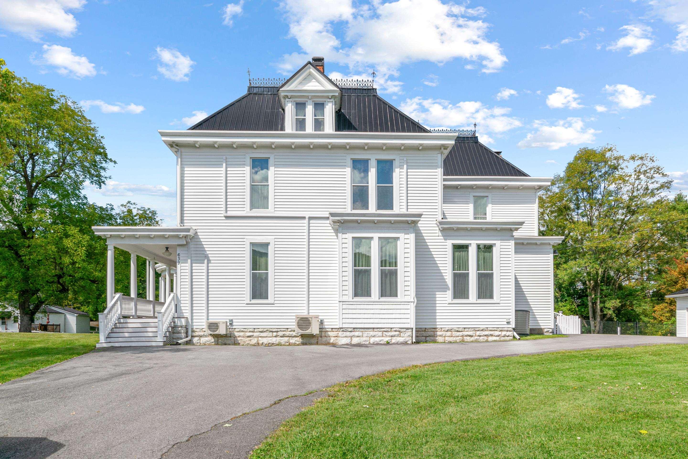 Tazewell, Virginia, 24651, United States, 6 Bedrooms Bedrooms, ,4 BathroomsBathrooms,Residential,For Sale,1905937