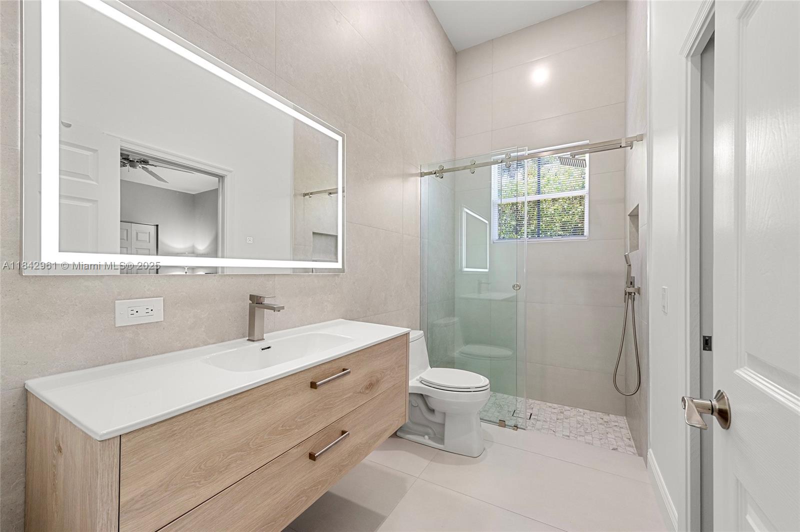 Weston, Florida, 33327, United States, 4 Bedrooms Bedrooms, ,4 BathroomsBathrooms,Residential,For Sale,1900918