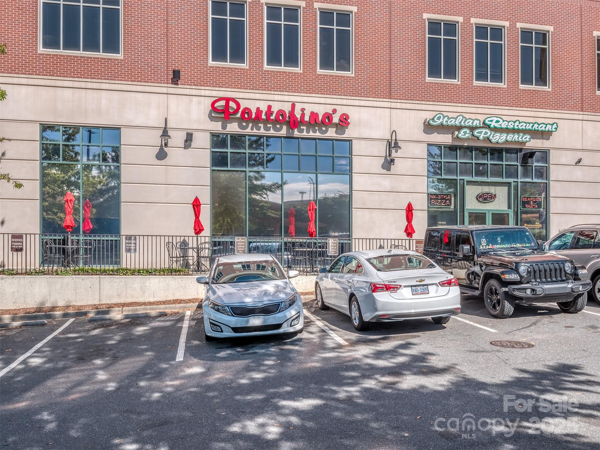 Charlotte, North Carolina, 28273, United States, 3 Bedrooms Bedrooms, ,4 BathroomsBathrooms,Residential,For Sale,1956381