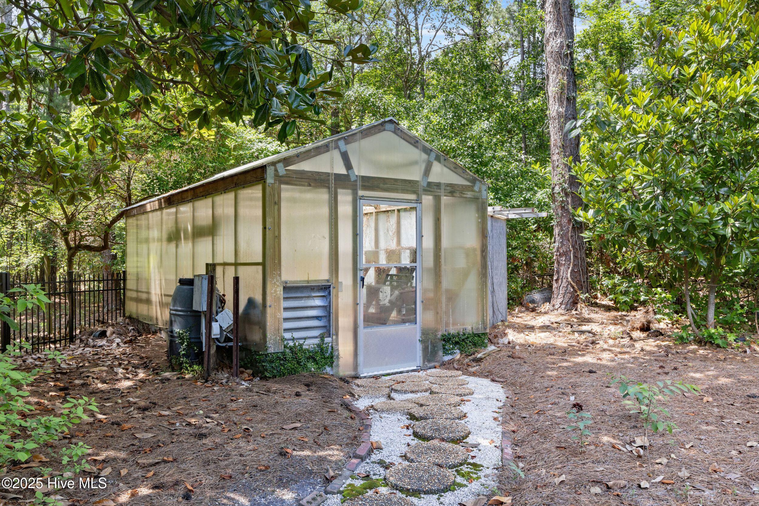 Wilmington, North Carolina, 28405, United States, 4 Bedrooms Bedrooms, ,4 BathroomsBathrooms,Residential,For Sale,1876476