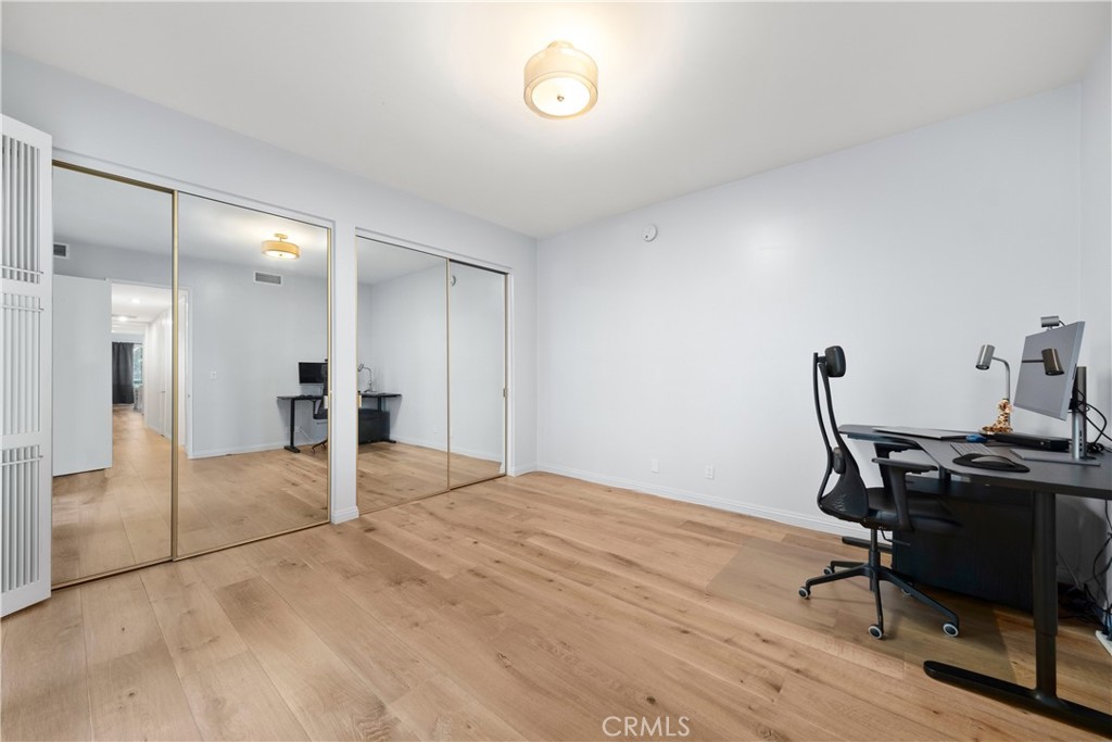 Beverly Hills, California, 90212, United States, 2 Bedrooms Bedrooms, ,2 BathroomsBathrooms,Residential,For Sale,1912615