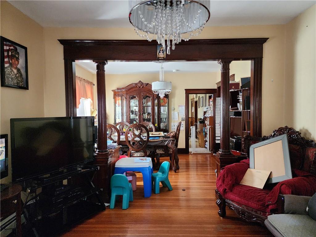 Providence, Rhode Island, 02909, United States, 6 Bedrooms Bedrooms, ,3 BathroomsBathrooms,Residential,For Sale,1944781