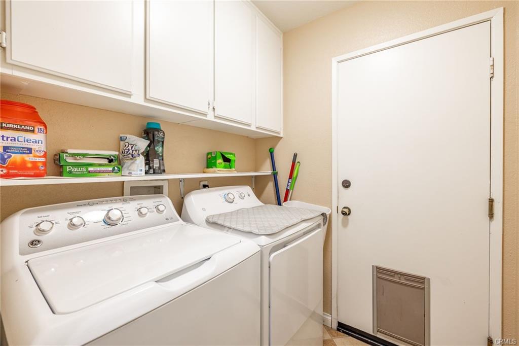 Riverside, California, 92503, United States, 4 Bedrooms Bedrooms, ,2 BathroomsBathrooms,Residential,For Sale,1996402