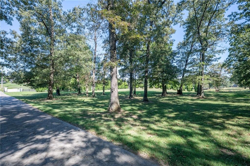 Calhoun, Georgia, 30701, United States, 3 Bedrooms Bedrooms, ,3 BathroomsBathrooms,Residential,For Sale,1980675