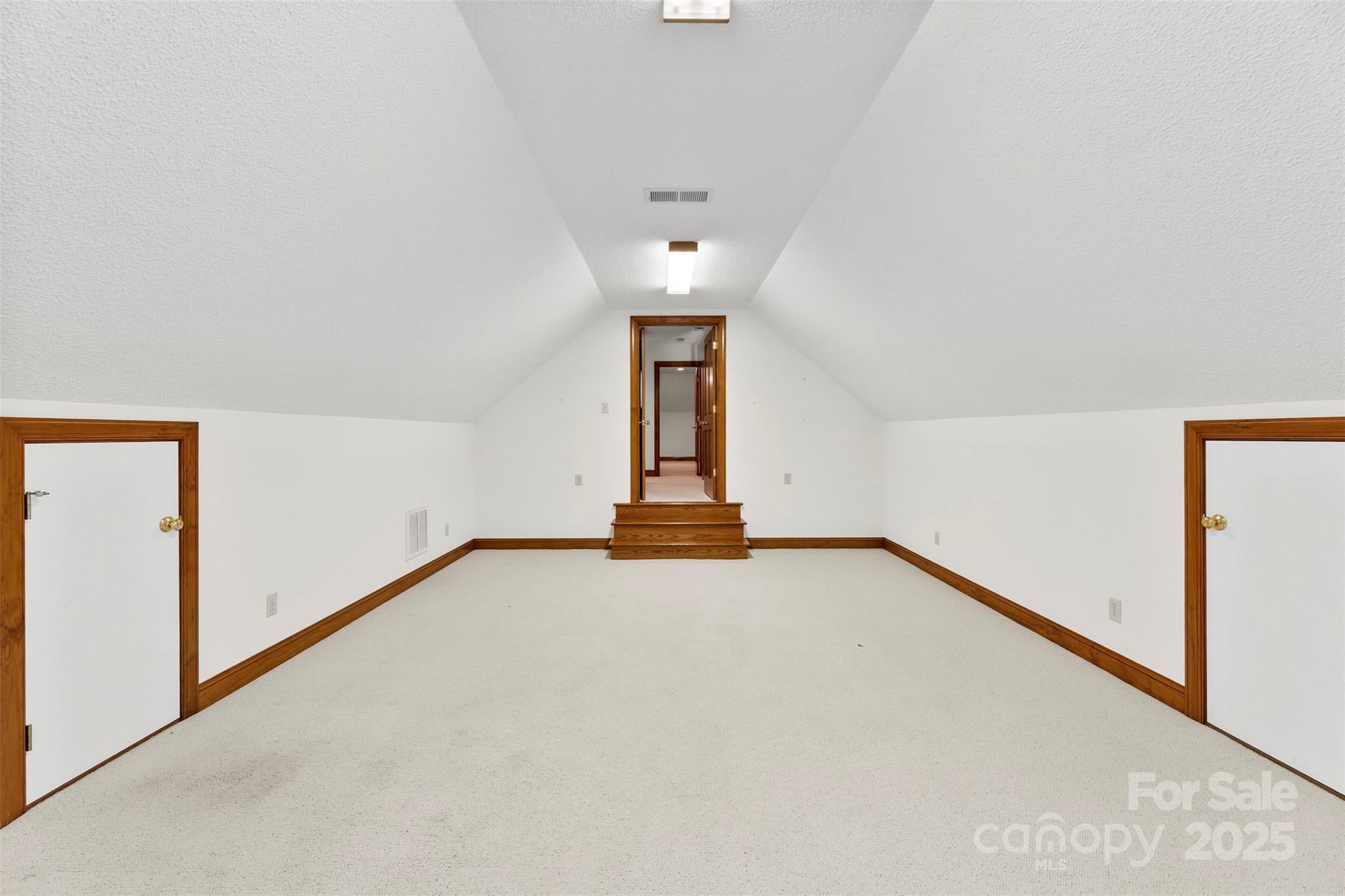 Lincolnton, North Carolina, 28092, United States, 3 Bedrooms Bedrooms, ,3 BathroomsBathrooms,Residential,For Sale,1910907
