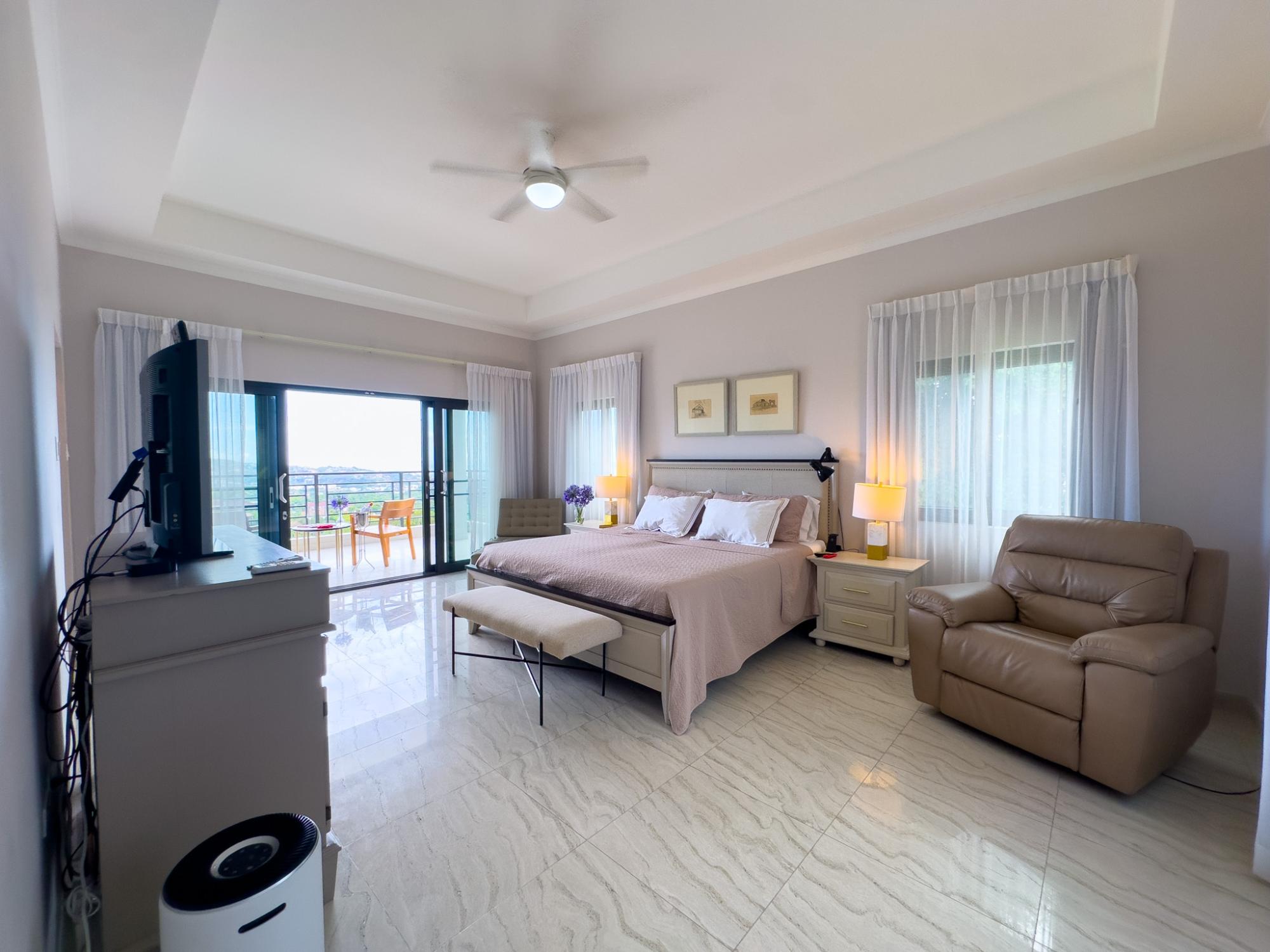 Kingston & St. Andrew, JM, 4 Bedrooms Bedrooms, ,5 BathroomsBathrooms,Residential,For Sale,1837675