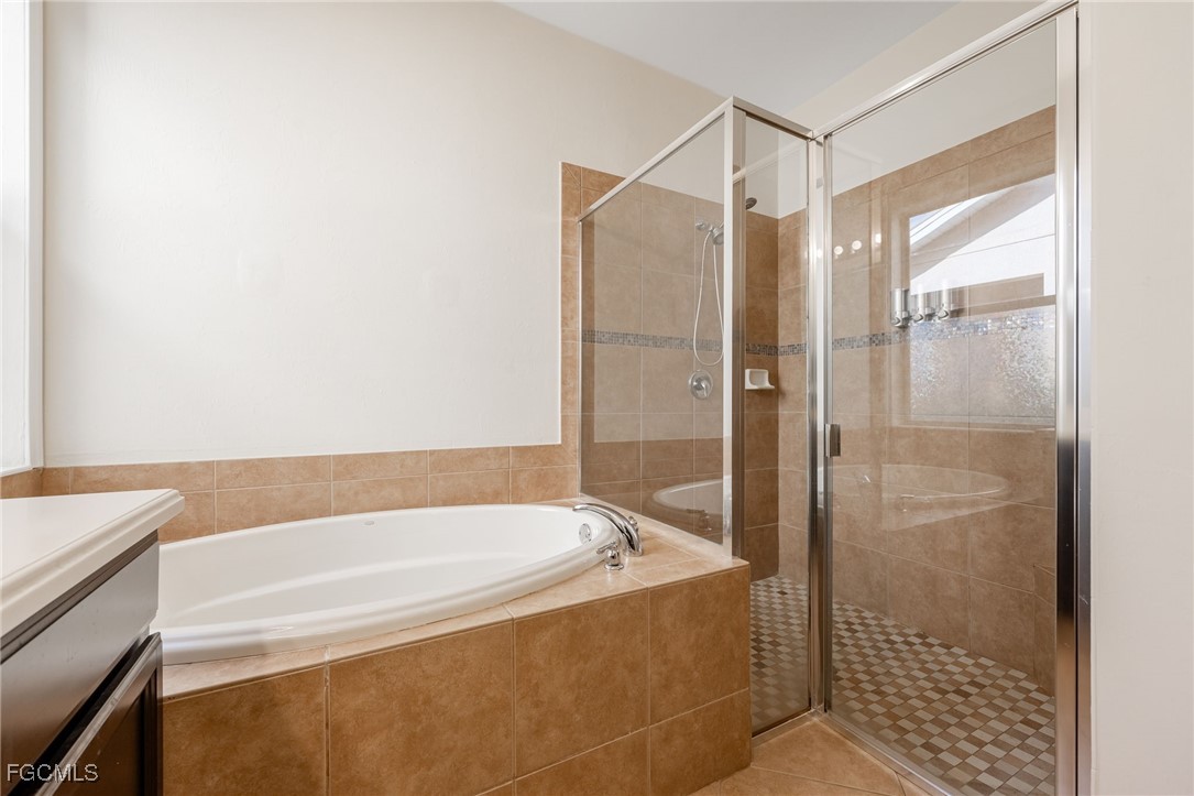 Cape Coral, Florida, 33991, United States, 4 Bedrooms Bedrooms, ,4 BathroomsBathrooms,Residential,For Sale,1893549