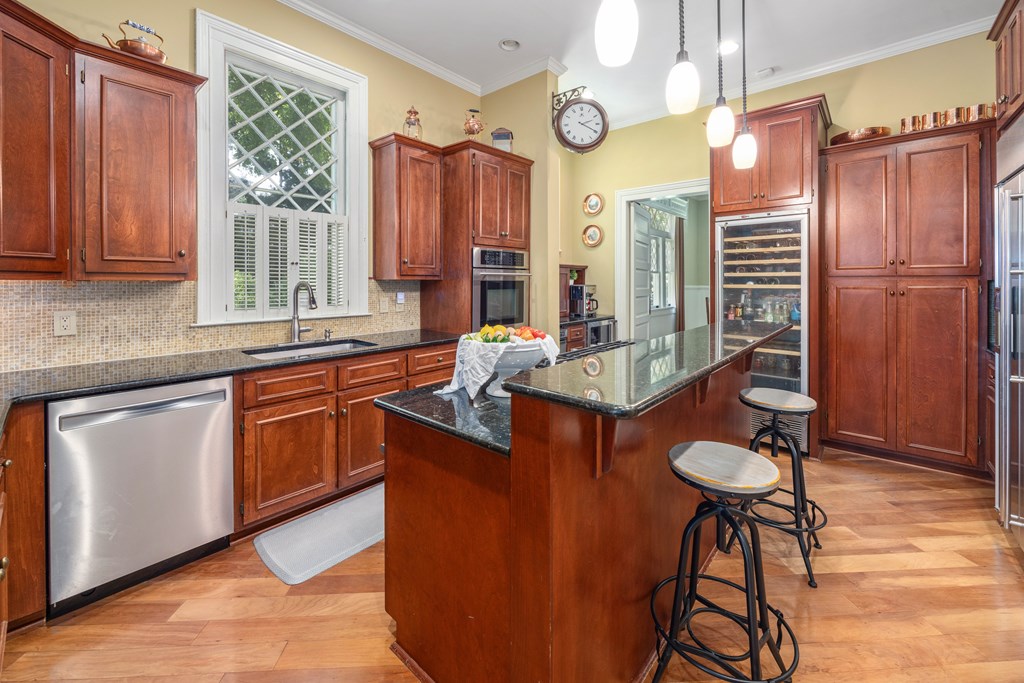 Columbus, Georgia, 31906, United States, 5 Bedrooms Bedrooms, ,4 BathroomsBathrooms,Residential,For Sale,1906987