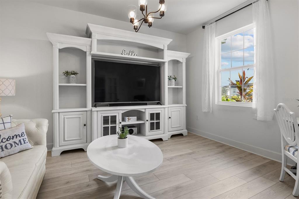 Winter Haven, Florida, 33881, United States, 4 Bedrooms Bedrooms, ,3 BathroomsBathrooms,Residential,For Sale,1957655