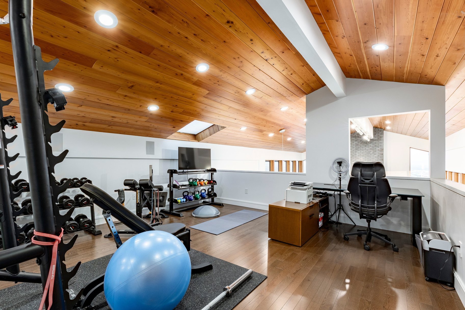  Stunning Contemporary Home with Commanding Views - 物件實景