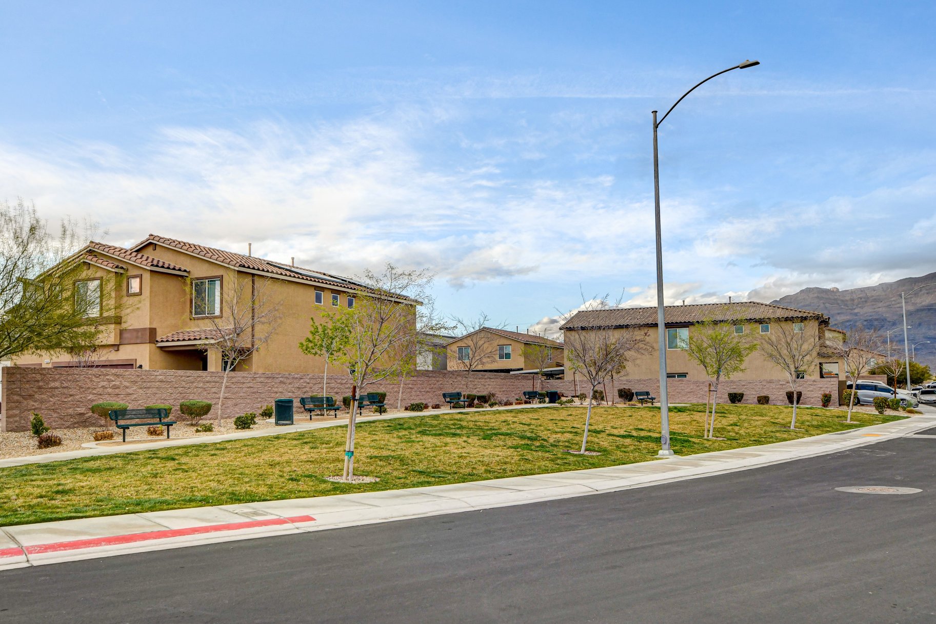  Spacious Valley Vista 5BR with Loft, 3-Car Garage & Premium Lot Size - 物件實景