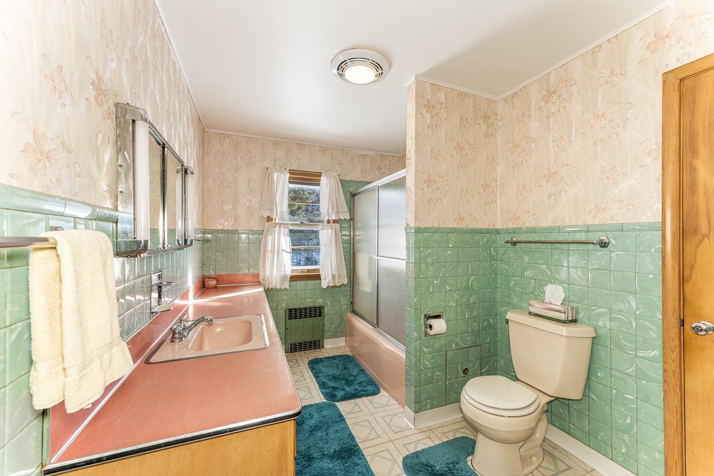 Mercer, Wisconsin, 54547, United States, 3 Bedrooms Bedrooms, ,2 BathroomsBathrooms,Residential,For Sale,2007529