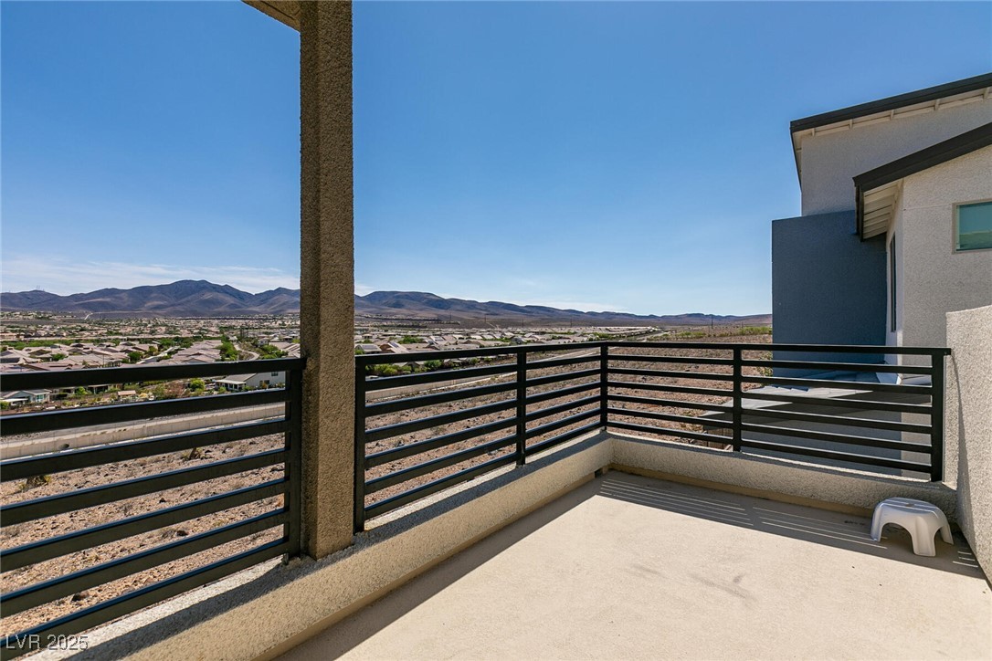 Henderson, Nevada, 89044, United States, 3 Bedrooms Bedrooms, ,4 BathroomsBathrooms,Residential,For Sale,1951006