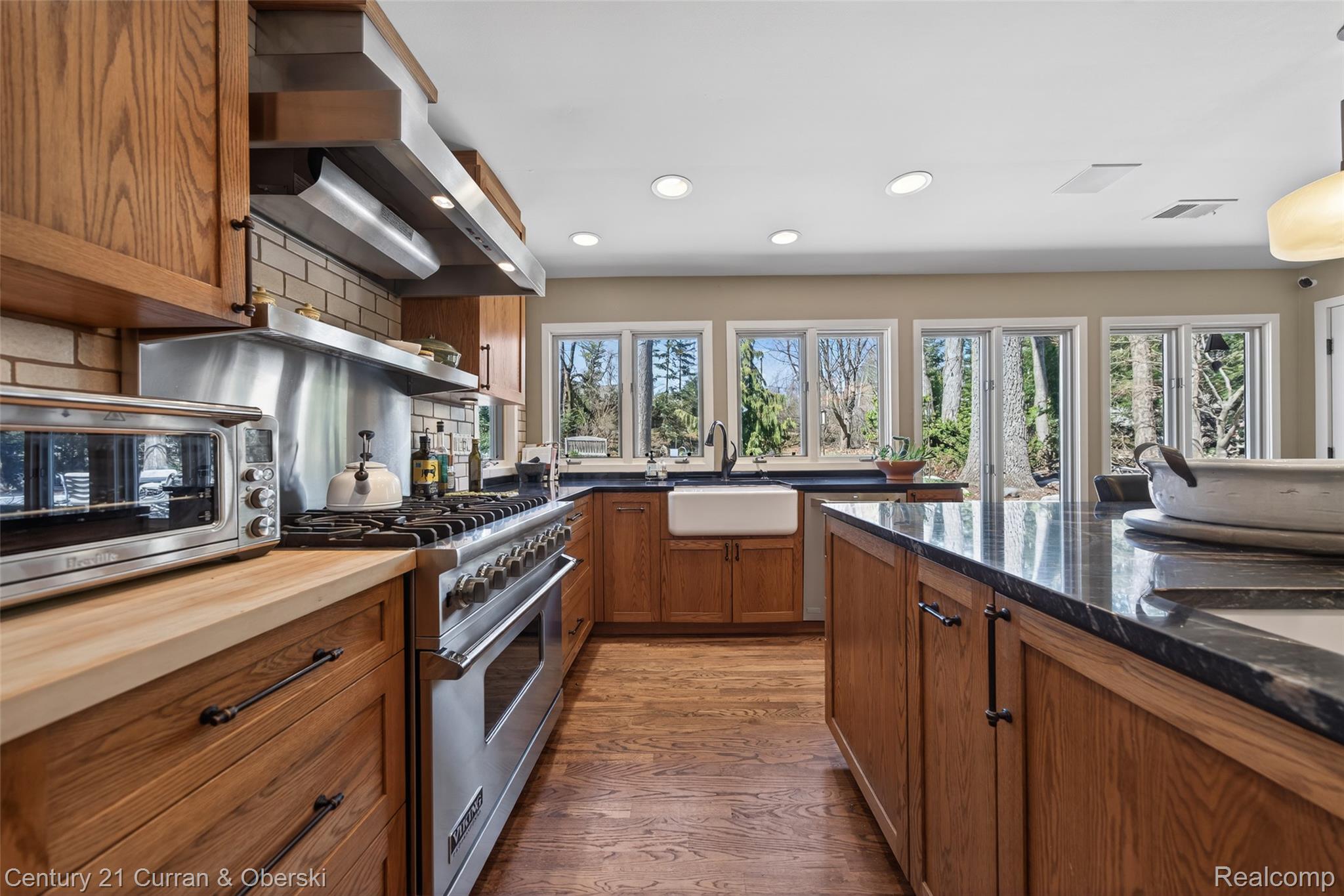Bloomfield Hills, Michigan, 48301, United States, 4 Bedrooms Bedrooms, ,4 BathroomsBathrooms,Residential,For Sale,2035852