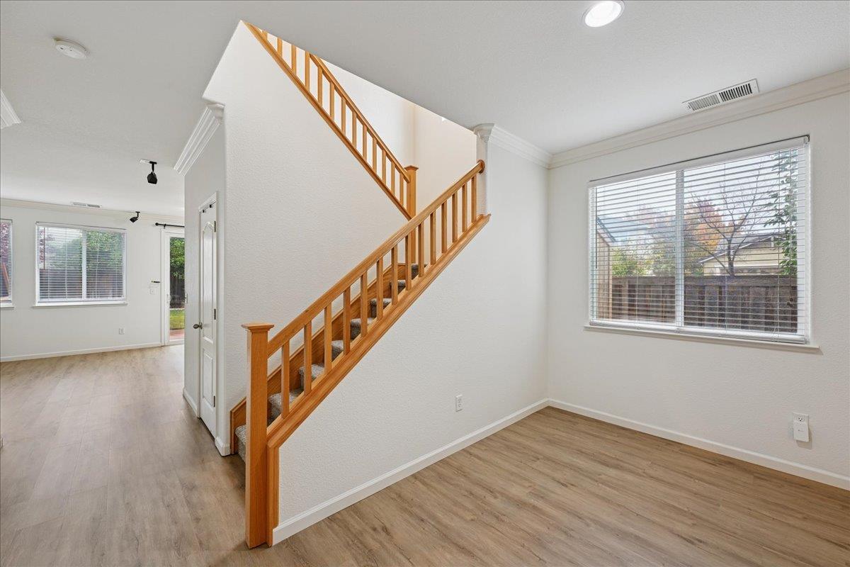 Roseville, California, 95747, United States, 5 Bedrooms Bedrooms, ,3 BathroomsBathrooms,Residential,For Sale,2005801