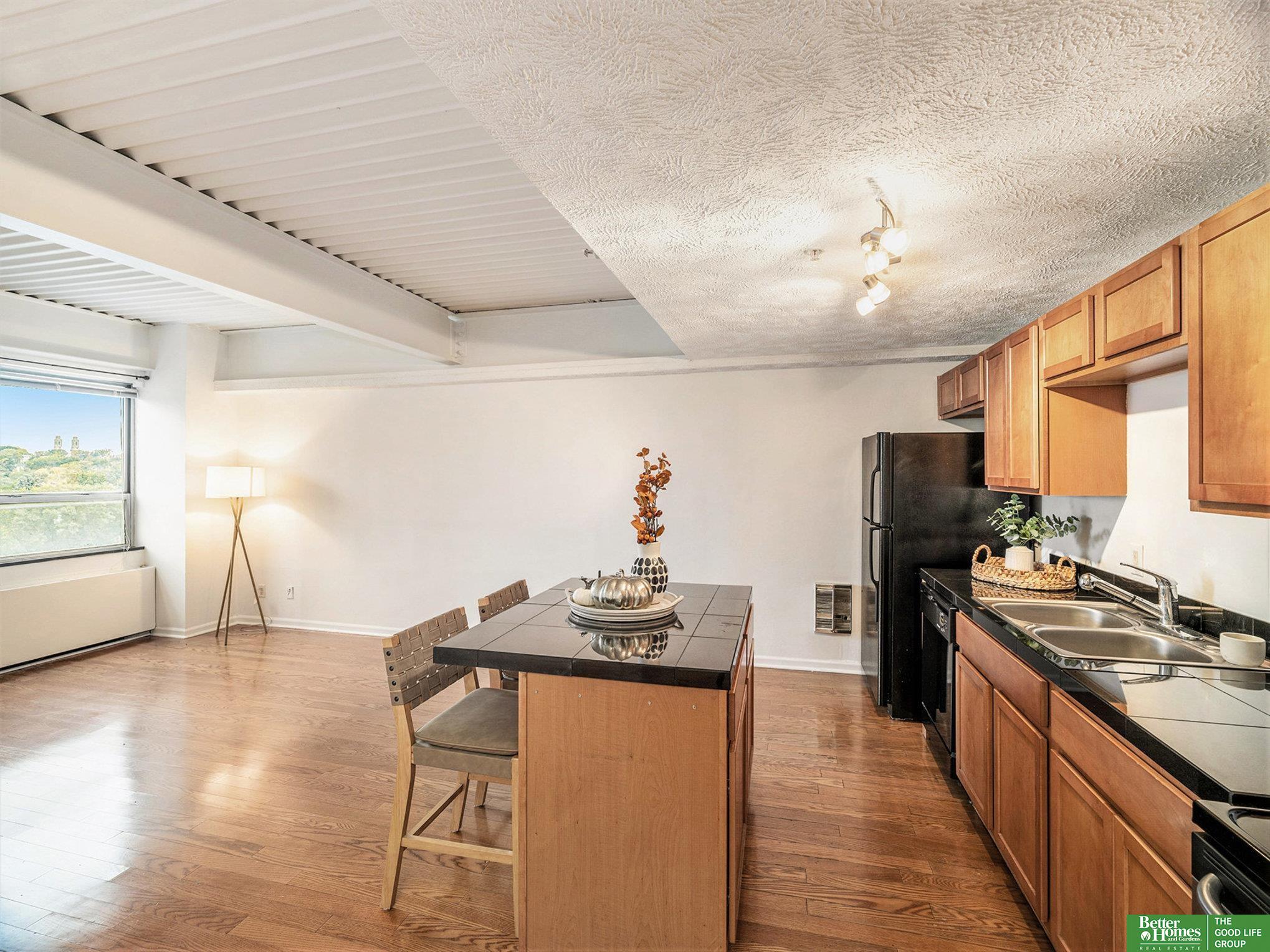 31st Ave, Omaha, NE 68131