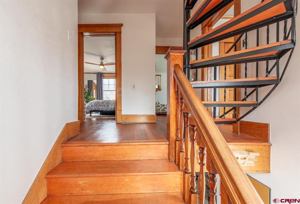 Montrose, Colorado, 81401, United States, 4 Bedrooms Bedrooms, ,2 BathroomsBathrooms,Residential,For Sale,1997737