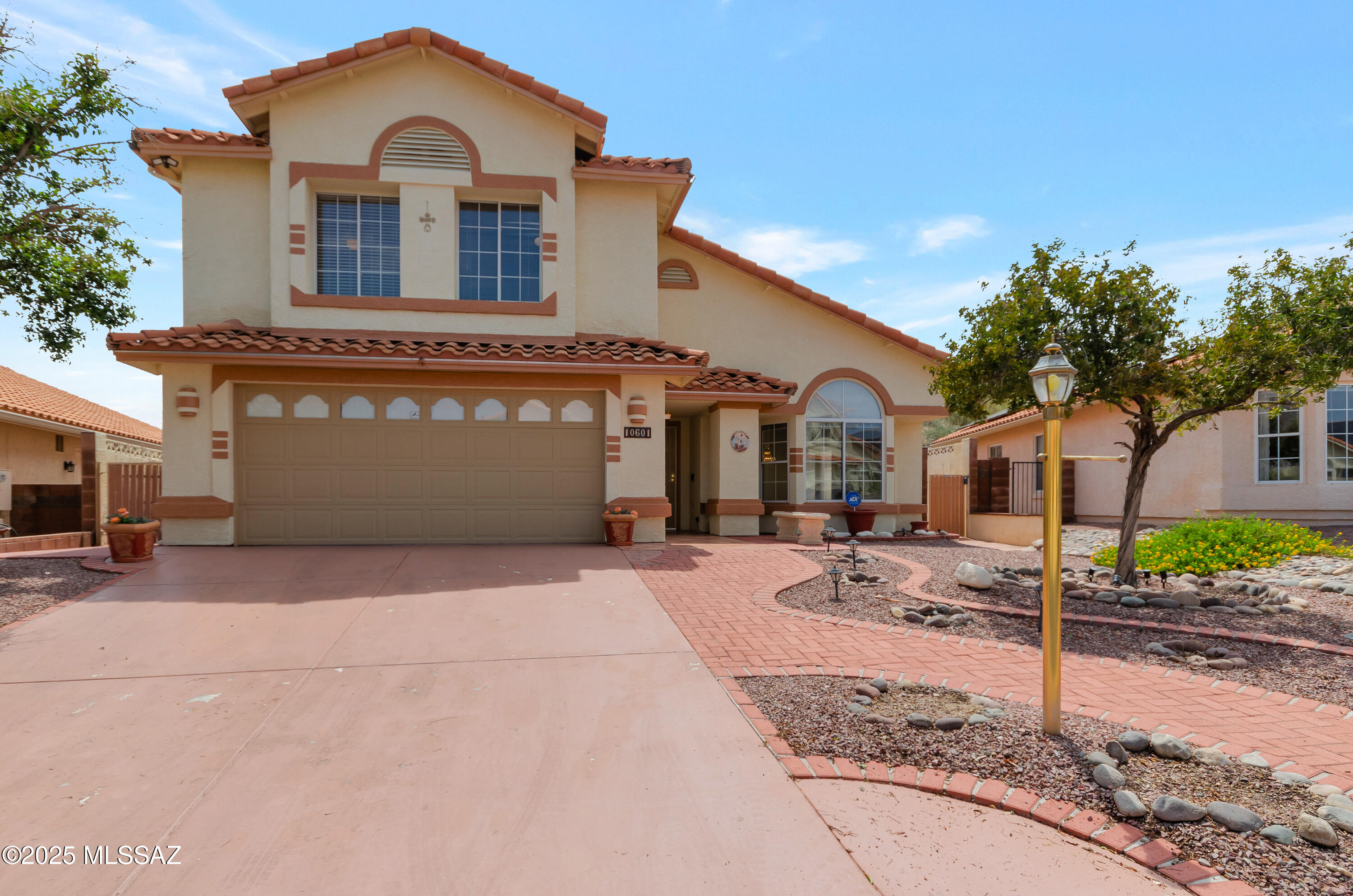 Oro Valley, Arizona, 85737, United States, 4 Bedrooms Bedrooms, ,3 BathroomsBathrooms,Residential,For Sale,1859925