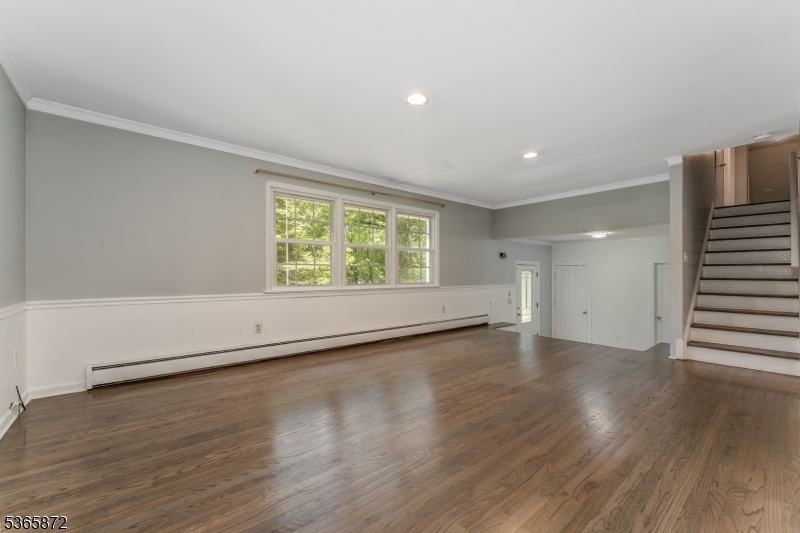 Bridgewater Twp., New Jersey, 08807, United States, 4 Bedrooms Bedrooms, ,3 BathroomsBathrooms,Residential,For Sale,1867393
