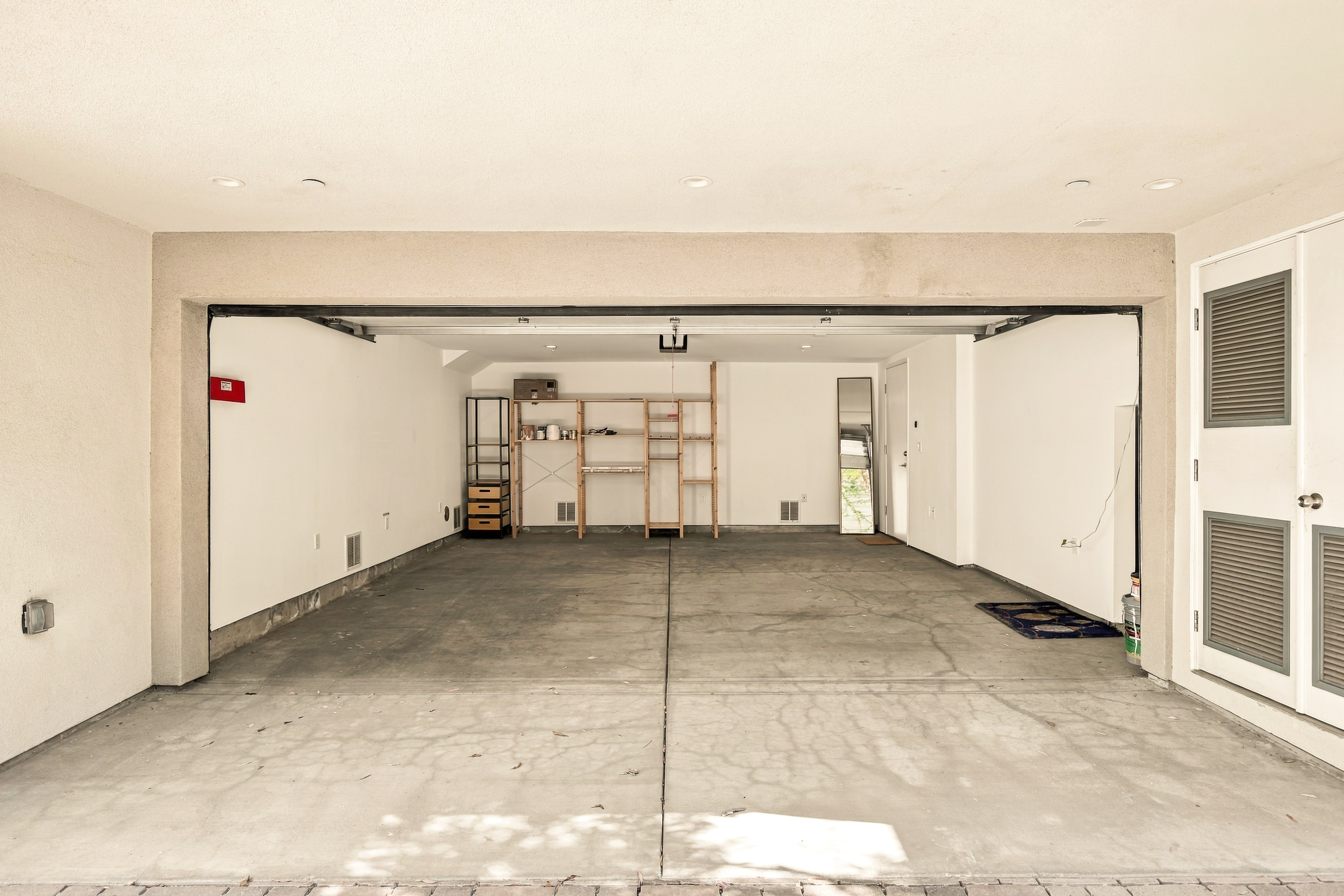  5411 West Wilshire Vista Lane, Los Angeles, CA 90019 - 物件實景