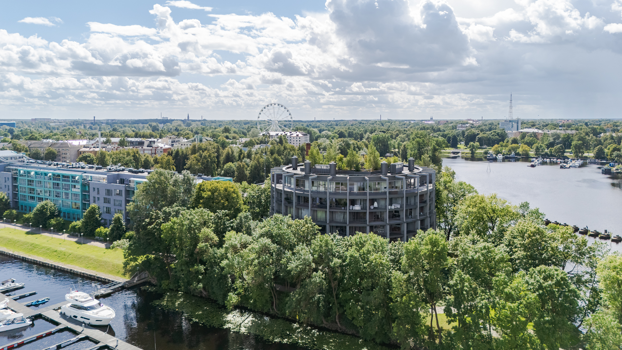  4 bedroom penthouse with panoramic view to the Old Riga. - 物件實景