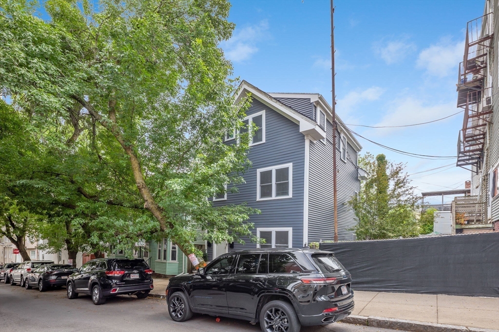 Boston, Massachusetts, 02128, United States, 3 Bedrooms Bedrooms, ,3 BathroomsBathrooms,Residential,For Sale,1974277
