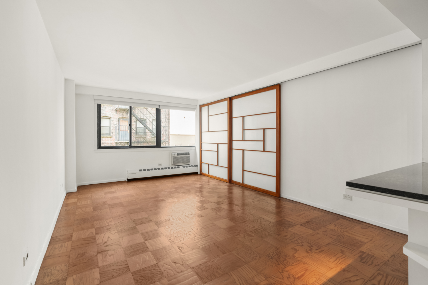 New York City, New York, 10011, United States, 1 Bedroom Bedrooms, ,1 BathroomBathrooms,Residential,For Sale,1857702